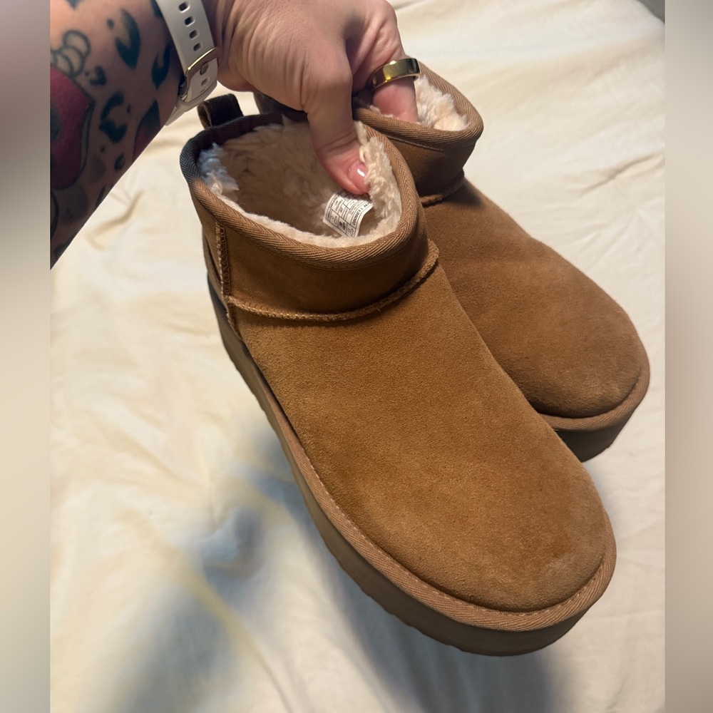 UGG Ultra Mini Platform Chesnut